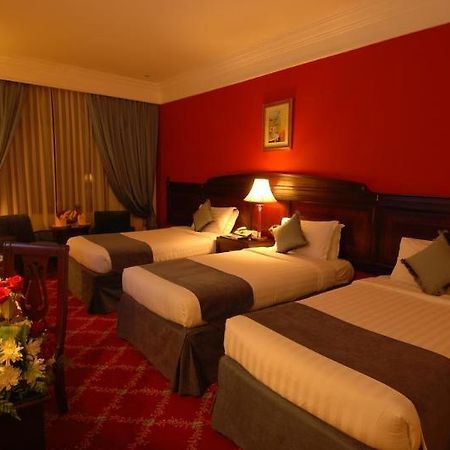 Al Haram Hotel- By Al Rawda Médine Extérieur photo