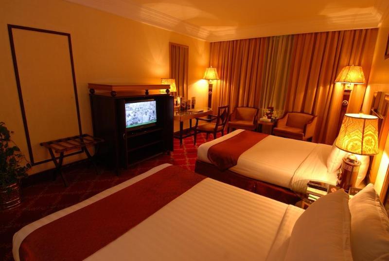 Al Haram Hotel- By Al Rawda Médine Extérieur photo