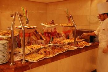 Al Haram Hotel- By Al Rawda Médine Extérieur photo